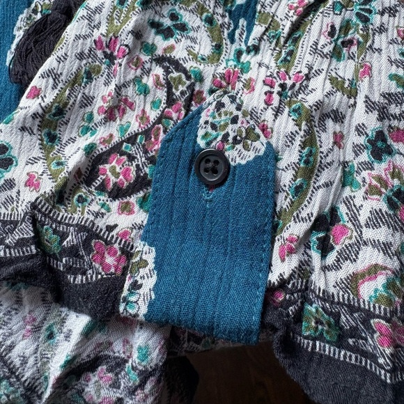 Floral Boho Romper - Picture 4 of 5